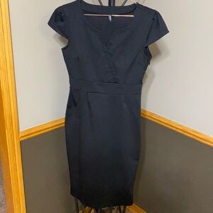 Musol black v neck cap sleeve dress size medium